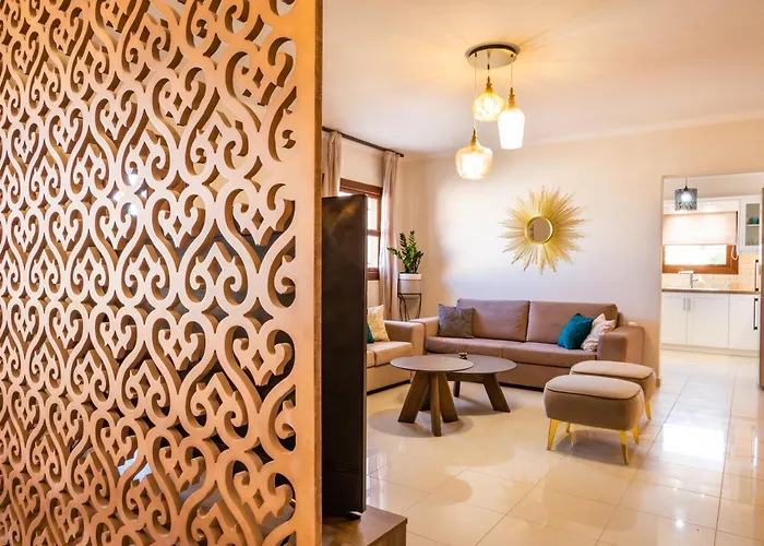 بيت للعطل Danai *